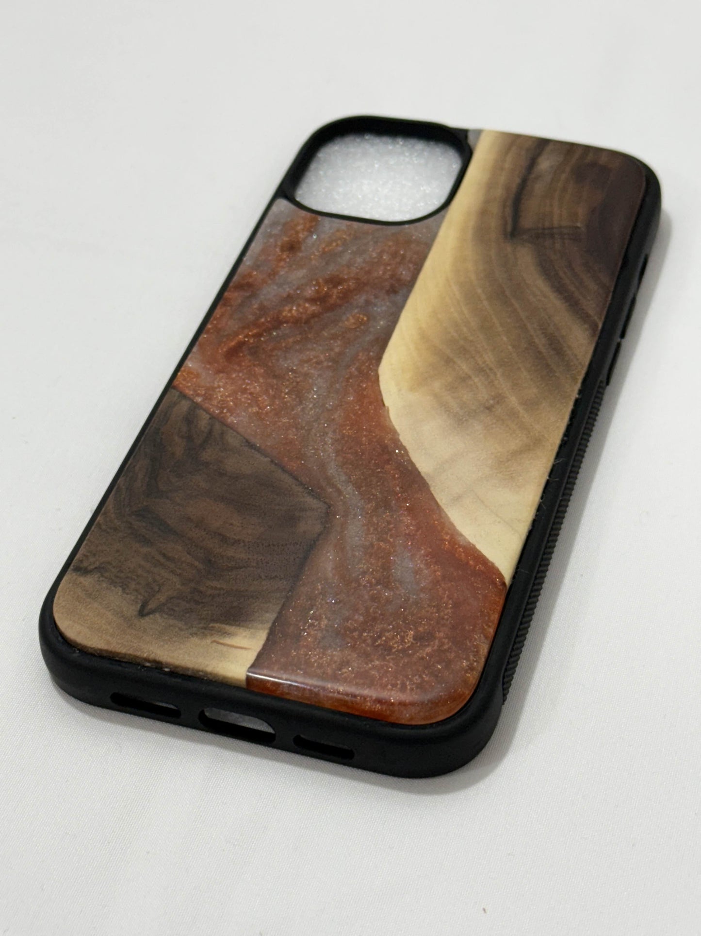iPhone 15 Plus White & Copper