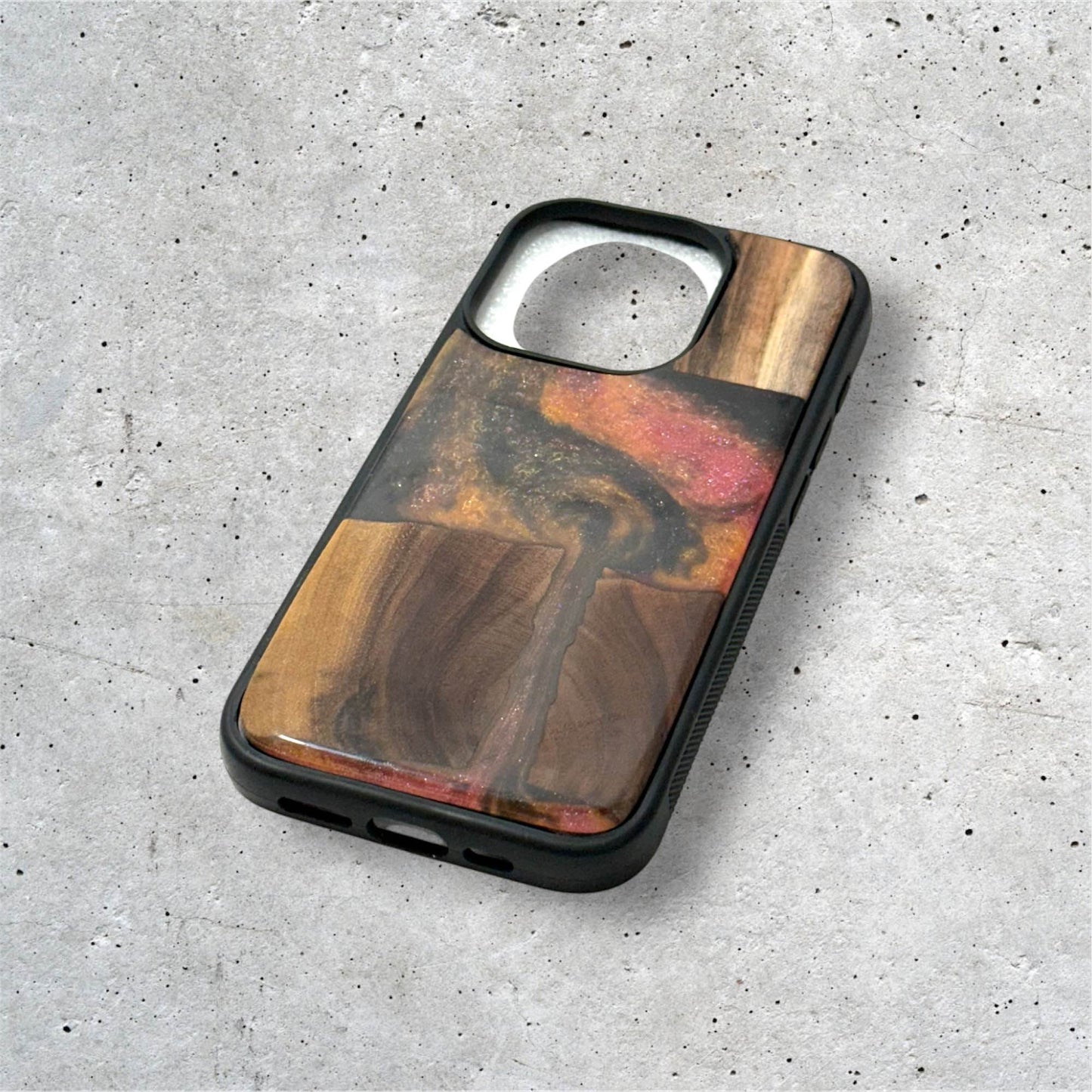 iPhone 15 Pro Case Black, Pink & Gold