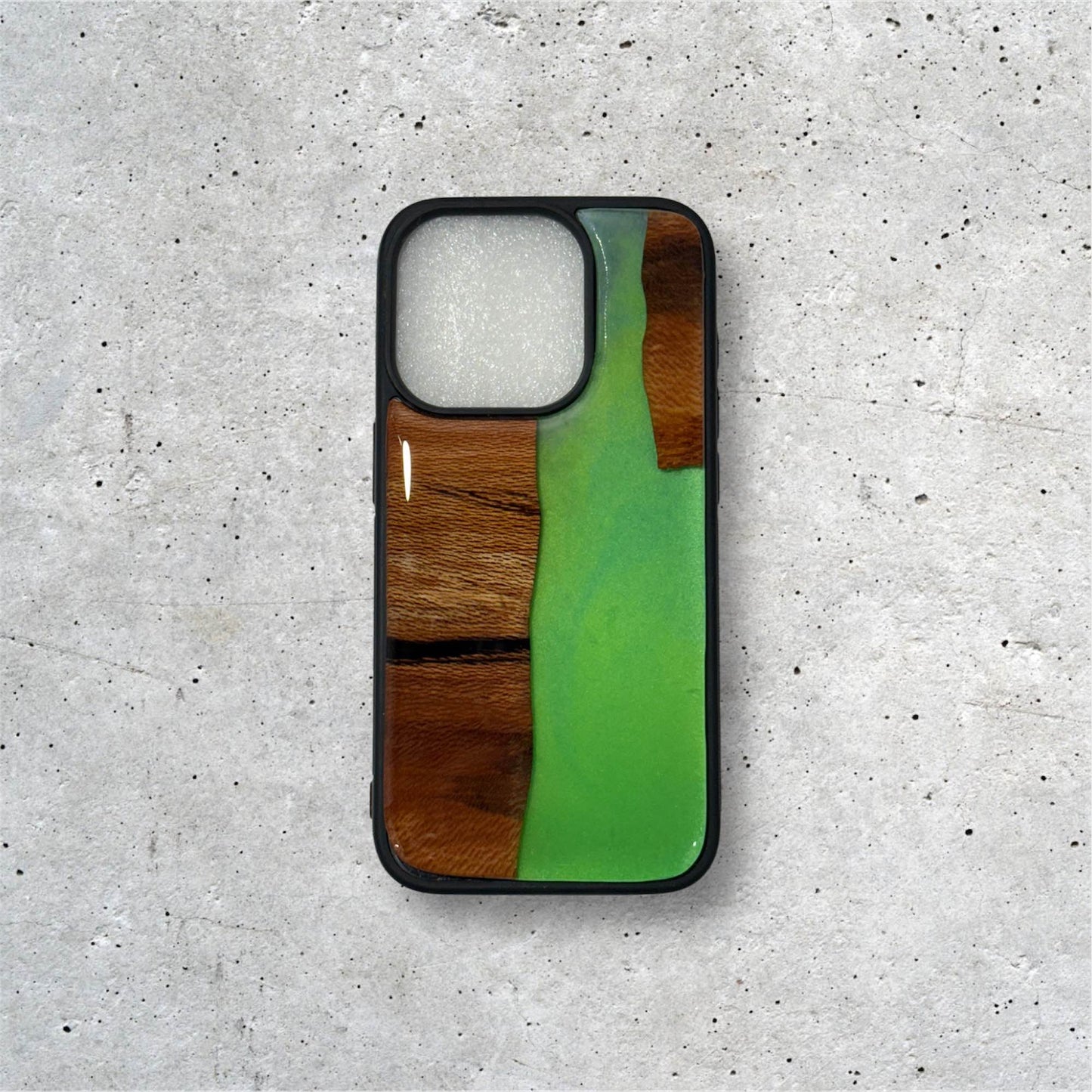 iPhone 15 Pro Case Glow in the Dark